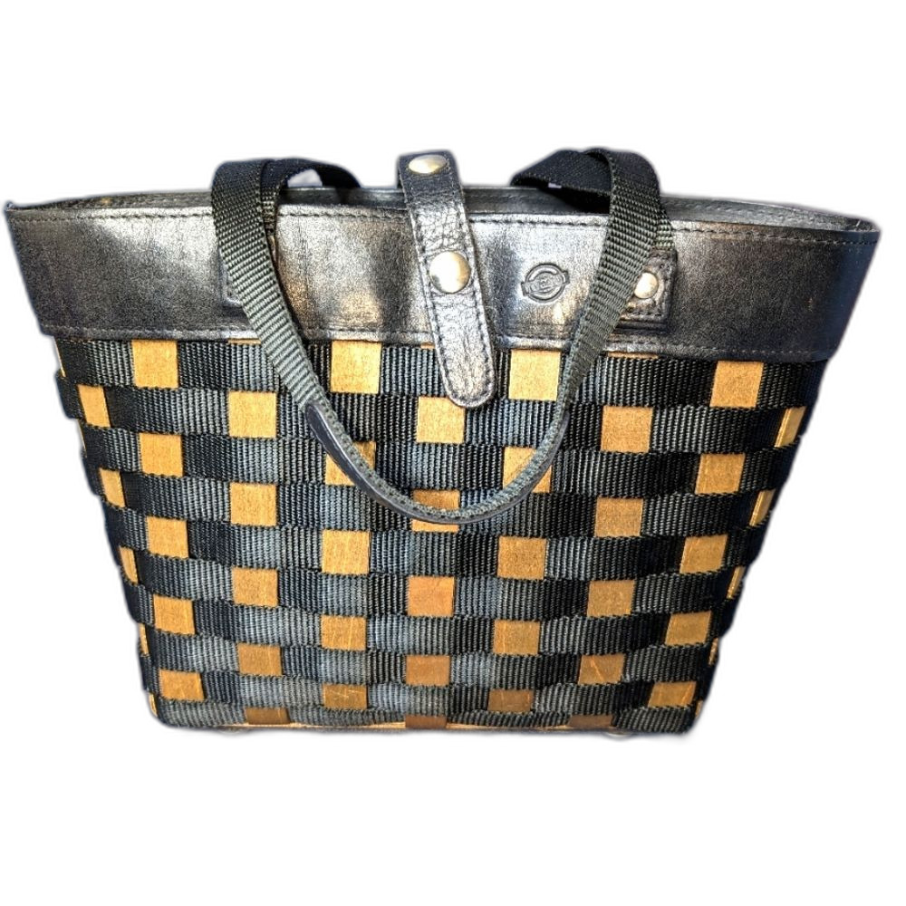 Longaberger basket/Leather purse, great condition!